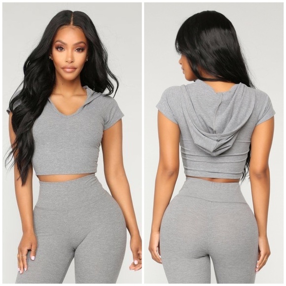 Heather Grey Ribbed Hooded V-Neck Crop Top - Picture 1 of 4